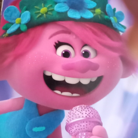 ☃️ Trolls World Tour Sheets - Picture 10 of 11